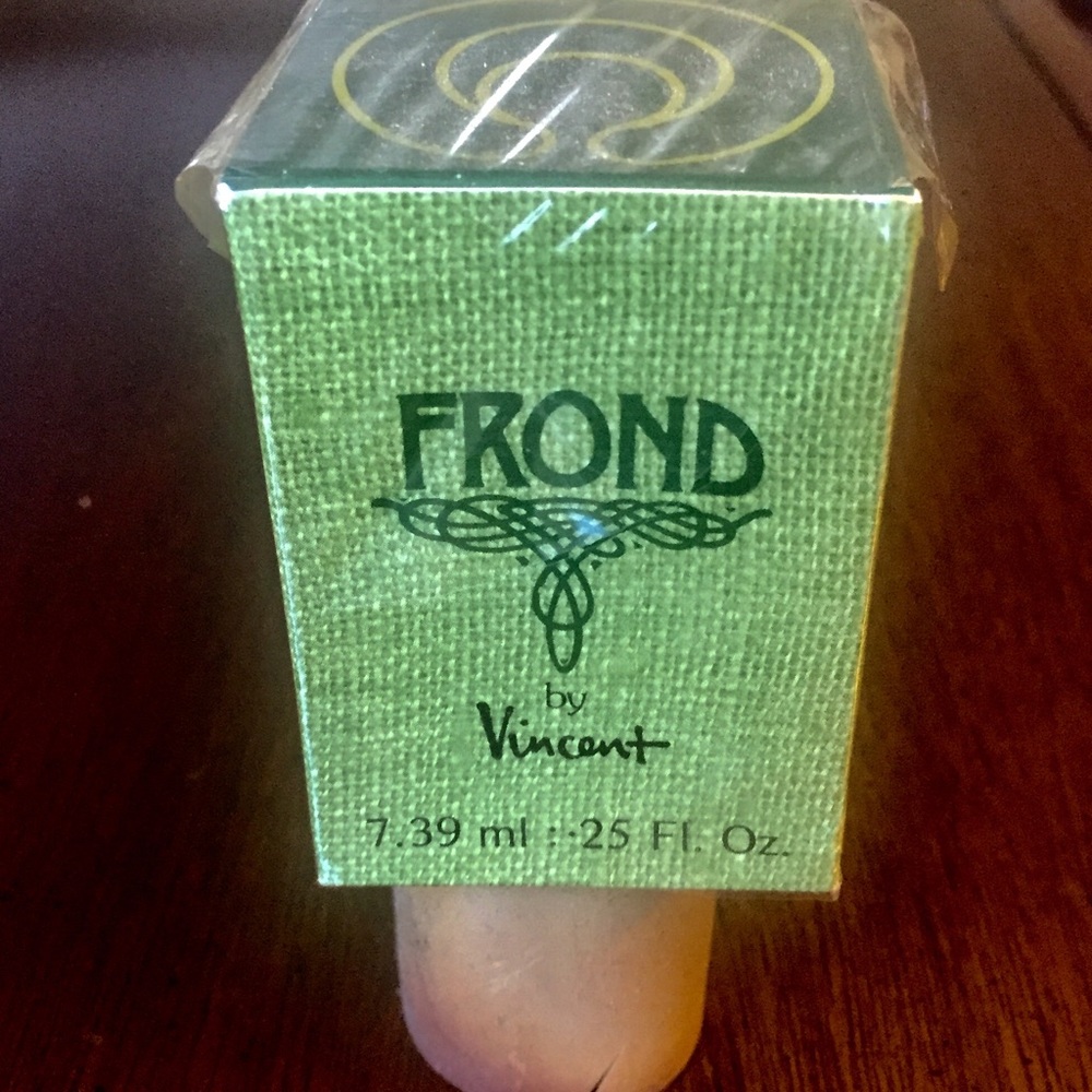 FROND by Vincent NEW 1980’ Essential Oil.